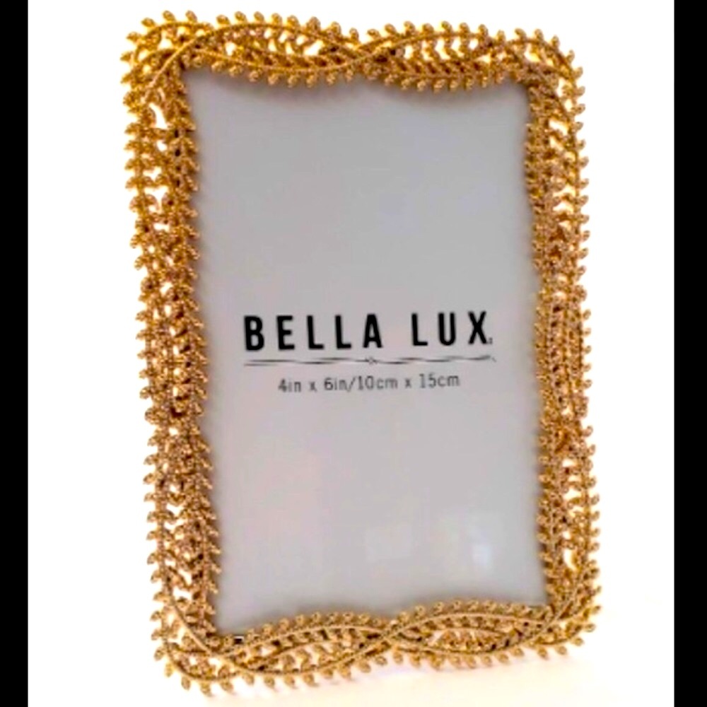 🎀Bella Lux Gold and Black base back Picture Frame Accent🎁🎁